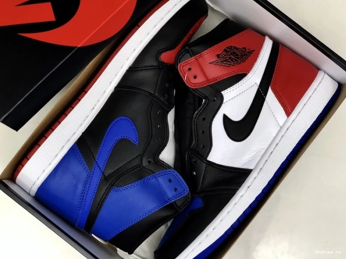 555088-026 Three 1 Jordan Air Top 0314